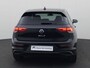 Volkswagen Golf 1.5TSI/130PK Life · Navigatie · Parkeersensoren + camera · Stoel-&stuurverwarming · Garantie tot december 2027 of 100000km.