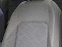Volkswagen Golf 1.5TSI/130PK Life · Navigatie · Parkeersensoren + camera · Stoel-&stuurverwarming · Garantie tot december 2027 of 100000km.