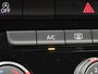 Volkswagen T-Roc 1.0 TSI Oranje Edition | Navigatie | Draadloze Apple Carplay | Adaptieve cruise control | Keyles | Achteruitrij camera | Parkeersensoren