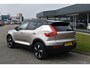 Volvo XC40 Twin 408PK AWD Plus 82 kWh | Trekhaak | ACC | Elektr. stoel | Camera | Stuurverwarming | 19"LMV