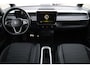 Volkswagen ID. Buzz Pro Bulli 86 kWh LWB 7p. 286PK / 210kW, 7 persoons, warmtepomp, LED Matrix IQ.Light, rondomzichtcamera, Keyless Entry & Go, Apple Carplay & Android Auto, dynamische grootlichtassistent, adaptive cruise control met Stop&Go (ACC), verwarmbare voorruit, parkeerassistent (Park Assisit Pro), navigatie, achteruitrijcamera, verwarmbare voorstoelen, zijschuifdeur links + rechts, draadloos telefoon laden, dodehoekdetectie (Side Assist), digitaal instrumentenpaneel, verarmbaar stuurwiel, kunstlederen interieurdelen, extra getint glas achter, verlichte strip tussen koplampen, 21'' LMV