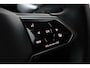 Volkswagen ID. Buzz Pro Bulli 86 kWh LWB 7p. 286PK / 210kW, 7 persoons, warmtepomp, LED Matrix IQ.Light, rondomzichtcamera, Keyless Entry & Go, Apple Carplay & Android Auto, dynamische grootlichtassistent, adaptive cruise control met Stop&Go (ACC), verwarmbare voorruit, parkeerassistent (Park Assisit Pro), navigatie, achteruitrijcamera, verwarmbare voorstoelen, zijschuifdeur links + rechts, draadloos telefoon laden, dodehoekdetectie (Side Assist), digitaal instrumentenpaneel, verarmbaar stuurwiel, kunstlederen interieurdelen, extra getint glas achter, verlichte strip tussen koplampen, 21'' LMV