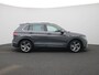 Volkswagen Tiguan 1.5 TSI R-Line Business | Achteruitrijcamera | Trekhaak | Adaptive cruise control | Stoelverwarming | Navigatie | 19 inch licht metalen velgen | Panorama schuif-/kanteldak |