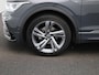 Volkswagen Tiguan 1.5 TSI R-Line Business | Achteruitrijcamera | Trekhaak | Adaptive cruise control | Stoelverwarming | Navigatie | 19 inch licht metalen velgen | Panorama schuif-/kanteldak |