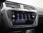 Volkswagen Tiguan 1.5 TSI R-Line Business | Achteruitrijcamera | Trekhaak | Adaptive cruise control | Stoelverwarming | Navigatie | 19 inch licht metalen velgen | Panorama schuif-/kanteldak |