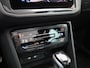 Volkswagen Tiguan 1.5 TSI R-Line Business | Achteruitrijcamera | Trekhaak | Adaptive cruise control | Stoelverwarming | Navigatie | 19 inch licht metalen velgen | Panorama schuif-/kanteldak |