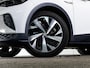 Volkswagen ID.4 First 77 kWh 204pk | Trekhaak | Warmtepomp | Adaptieve Cruise | Achteruitrijcamera | Navigatie |
