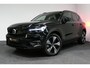 Volvo XC40 Recharge P8 AWD R-Design / Orig. Nederlands / Stoelverwarming / Apple Carplay - Andriod Auto / Stuurwiel verwarming / Ambienteverlichting / Leder/alcantara bekleding / High Performance Sound / Adaptive Cruise Control / Full LED / 19'' LMV / Grootlicht Assistent / Dodehoekdetectie / Trekhaak (zwenkbaar)