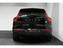 Volvo XC40 Recharge P8 AWD R-Design / Orig. Nederlands / Stoelverwarming / Apple Carplay - Andriod Auto / Stuurwiel verwarming / Ambienteverlichting / Leder/alcantara bekleding / High Performance Sound / Adaptive Cruise Control / Full LED / 19'' LMV / Grootlicht Assistent / Dodehoekdetectie / Trekhaak (zwenkbaar)
