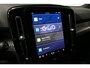 Volvo XC40 Recharge P8 AWD R-Design / Orig. Nederlands / Stoelverwarming / Apple Carplay - Andriod Auto / Stuurwiel verwarming / Ambienteverlichting / Leder/alcantara bekleding / High Performance Sound / Adaptive Cruise Control / Full LED / 19'' LMV / Grootlicht Assistent / Dodehoekdetectie / Trekhaak (zwenkbaar)
