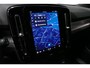 Volvo XC40 Recharge P8 AWD R-Design / Orig. Nederlands / Stoelverwarming / Apple Carplay - Andriod Auto / Stuurwiel verwarming / Ambienteverlichting / Leder/alcantara bekleding / High Performance Sound / Adaptive Cruise Control / Full LED / 19'' LMV / Grootlicht Assistent / Dodehoekdetectie / Trekhaak (zwenkbaar)