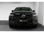 Volvo XC40 Recharge P8 AWD R-Design / Orig. Nederlands / Stoelverwarming / Apple Carplay - Andriod Auto / Stuurwiel verwarming / Ambienteverlichting / Leder/alcantara bekleding / High Performance Sound / Adaptive Cruise Control / Full LED / 19'' LMV / Grootlicht Assistent / Dodehoekdetectie / Trekhaak (zwenkbaar)