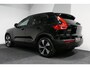 Volvo XC40 Recharge P8 AWD R-Design / Orig. Nederlands / Stoelverwarming / Apple Carplay - Andriod Auto / Stuurwiel verwarming / Ambienteverlichting / Leder/alcantara bekleding / High Performance Sound / Adaptive Cruise Control / Full LED / 19'' LMV / Grootlicht Assistent / Dodehoekdetectie / Trekhaak (zwenkbaar)