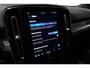 Volvo XC40 Recharge P8 AWD R-Design / Orig. Nederlands / Stoelverwarming / Apple Carplay - Andriod Auto / Stuurwiel verwarming / Ambienteverlichting / Leder/alcantara bekleding / High Performance Sound / Adaptive Cruise Control / Full LED / 19'' LMV / Grootlicht Assistent / Dodehoekdetectie / Trekhaak (zwenkbaar)
