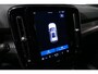 Volvo XC40 Recharge P8 AWD R-Design / Orig. Nederlands / Stoelverwarming / Apple Carplay - Andriod Auto / Stuurwiel verwarming / Ambienteverlichting / Leder/alcantara bekleding / High Performance Sound / Adaptive Cruise Control / Full LED / 19'' LMV / Grootlicht Assistent / Dodehoekdetectie / Trekhaak (zwenkbaar)