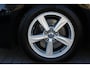 Volvo V40 1.6 T3 Momentum - Leer - Navi - Trekhaak - Xenon - Keyless start - 1e Eigenaar - High Performance Sound