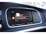 Volvo V40 1.6 T3 Momentum - Leer - Navi - Trekhaak - Xenon - Keyless start - 1e Eigenaar - High Performance Sound