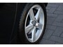 Volvo V40 1.6 T3 Momentum - Leer - Navi - Trekhaak - Xenon - Keyless start - 1e Eigenaar - High Performance Sound