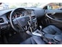 Volvo V40 1.6 T3 Momentum - Leer - Navi - Trekhaak - Xenon - Keyless start - 1e Eigenaar - High Performance Sound