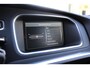 Volvo V40 1.6 T3 Momentum - Leer - Navi - Trekhaak - Xenon - Keyless start - 1e Eigenaar - High Performance Sound