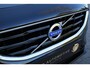 Volvo V40 1.6 T3 Momentum - Leer - Navi - Trekhaak - Xenon - Keyless start - 1e Eigenaar - High Performance Sound