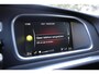 Volvo V40 1.6 T3 Momentum - Leer - Navi - Trekhaak - Xenon - Keyless start - 1e Eigenaar - High Performance Sound