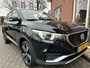 MG ZS EV Luxury 45 kWh PANODAK / LEER / STOELVERW. / CAMERA / CARPLAY / ANDROID / LED