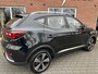 MG ZS EV Luxury 45 kWh PANODAK / LEER / STOELVERW. / CAMERA / CARPLAY / ANDROID / LED