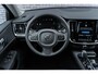 Volvo V60 T6 Plug-in hybrid AWD Essential | Google | Long Range | Adaptieve Cruise | Lederen bekleding | Stoel-/Stuurwiel-/Achterbankverwarming | Camera | Park Assist | Getint Glas | 18" LM