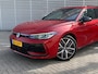 Volkswagen Passat Variant 1.5 eTSI 150 PK DSG R-Line Edition / Vollederen R-Line Bekleding / Head Up Display / Harman Kardon / Panoramadak /