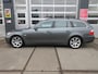BMW 5-Serie Touring 523i Executive / 18"Velgen / Navi / PDC