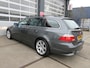 BMW 5-Serie Touring 523i Executive / 18"Velgen / Navi / PDC
