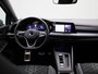 Volkswagen Golf 1.5 eTSI R-Line | Automaat | Digital Cockpit | Stoel en Stuurwielverwarming | Parkeercamera | Park Assist | Navigatie | Parkeersensoren