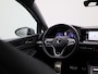 Volkswagen Golf 1.5 eTSI R-Line | Automaat | Digital Cockpit | Stoel en Stuurwielverwarming | Parkeercamera | Park Assist | Navigatie | Parkeersensoren