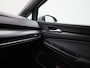 Volkswagen Golf 1.5 eTSI R-Line | Automaat | Digital Cockpit | Stoel en Stuurwielverwarming | Parkeercamera | Park Assist | Navigatie | Parkeersensoren