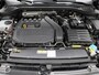 Volkswagen Golf 1.5 eTSI R-Line | Automaat | Digital Cockpit | Stoel en Stuurwielverwarming | Parkeercamera | Park Assist | Navigatie | Parkeersensoren