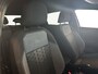 Volkswagen Polo 1.0 95pk TSI R-Line | Voorstoelen verwarmbaar | Velgen 'Bergamo', 17 inch lichtmetaal | Airconditioning automatisch (Climatronic)