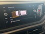 Volkswagen Polo 1.0 95pk TSI R-Line | Voorstoelen verwarmbaar | Velgen 'Bergamo', 17 inch lichtmetaal | Airconditioning automatisch (Climatronic)