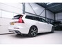 Volvo V60 2.0 T8 Recharge AWD R-Design | NL auto | DAB+ | CarPlay | Adaptive | Blis | Rijklaar |