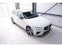 Volvo V60 2.0 T8 Recharge AWD R-Design | NL auto | DAB+ | CarPlay | Adaptive | Blis | Rijklaar |