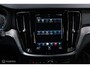 Volvo V60 2.0 T8 Recharge AWD R-Design | NL auto | DAB+ | CarPlay | Adaptive | Blis | Rijklaar |