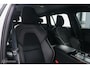 Volvo V60 2.0 T8 Recharge AWD R-Design | NL auto | DAB+ | CarPlay | Adaptive | Blis | Rijklaar |