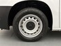 Opel Combo L1 100 pk | Navigatie | Achteruitrijcamera | Parkeersensoren Achter | Airco | Cruise Control | Zijschuifdeur Rechts | Start/Stop Systeem | Buitenspiegels Elektrisch Verstel -en Verwarmbaar |