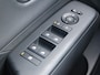 Hyundai Kona Electric Premium 65.4 kWh / Lederen Bekleding / Bose / Stoelverwarming & Ventilatie / Navigatie + Apple Carplay/Android Auto / 360* Camera /