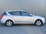 Kia Ceed cee'd Sporty Wagon BWJ 2008 1.6123 PK Business Edition TREKHAAK / CLIMA / RADIO / HALF LEDER
