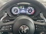 Alfa Romeo Tonale 1.5 Hybrid 160PK VGT TCT7 Veloce Automaat - Climate control - Cruise control -Park. sensoren V+A - Navi full map - A-uitrijcamera - LMV 19"- V.Stoelen verwarmb. - Stuurflippers - Digitaal instrumentenpaneel - Matrix verlicht
