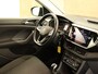 Volkswagen T-Cross 1.0 TSI Life - ORIGINEEL NEDERLANDSE AUTO - VASTE TREKHAAK - TREKGEWICHT 1000 KG - GOEDKOOPSTE T-CROSS VAN BOUWJAAR 2020 - VERKEERT IN EEN MOOIE STAAT - CLIMATE CONTROL - PARKEERSENSOREN VOOR/ ACHTER - DODEHOEK DETECTIE - ADAPTIEVE CRUISE CONTROL - 16 INCH LICHT METALEN VELGEN - KEURIG ONDERHOUDEN - ACHTERUITRIJCAMERA