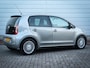 Volkswagen Up! 1.0 high up! BlueMotion | Airco | Navi | Cruise | Lichtmetaal | Pdc | Privacy glass | achter deur heeft ligt kleurverschil