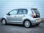Volkswagen Up! 1.0 high up! BlueMotion | Airco | Navi | Cruise | Lichtmetaal | Pdc | Privacy glass | achter deur heeft ligt kleurverschil