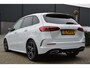 Mercedes-Benz B-klasse 180 AMG | LED | CARPLAY | CAMERA | PANODAK | NIGHTPAKKET | CRUISE | CLIMA | ENZ